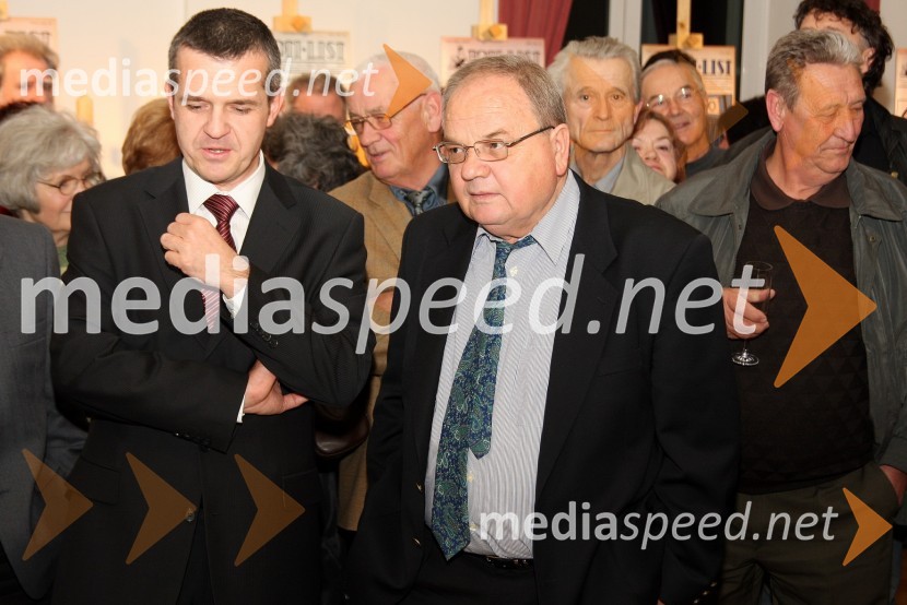 Uroš Skuhala, direktor ČZP Večer in Srečko Niedorfer, nekdanji urednik Totega listaPrireditev ob 70-letnici Večerovega Totega lista