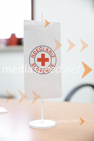 Predaja donacije Rdeči križ KoperPredaja donacije Rdeči križ Koper