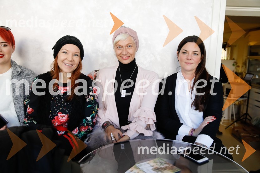  Irena Jalšovec Kogoj - Regina, pevka;  Barbra Drnač, novinarka;  ... Predstavitev nove kozmetične linije Barnängen