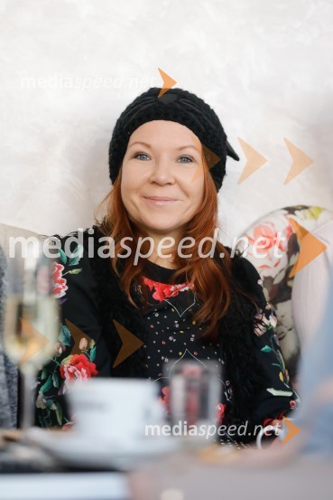  Irena Jalšovec Kogoj - Regina, pevkaPredstavitev nove kozmetične linije Barnängen