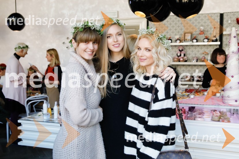  Irena Lušičić, Fashion.si;  Manca Vodopivec, blogerka;  ... Predstavitev nove kozmetične linije Barnängen