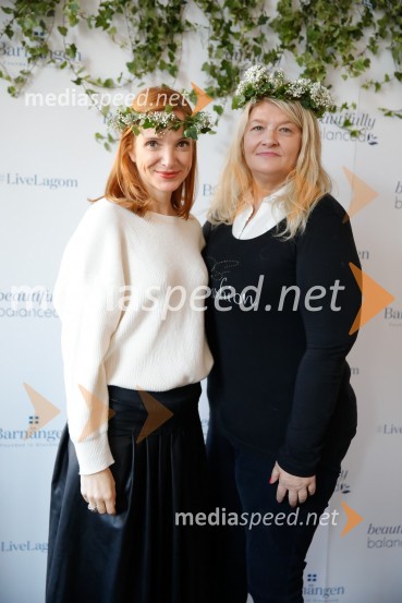  Mojca Mavec, voditeljica;  ... Predstavitev nove kozmetične linije Barnängen