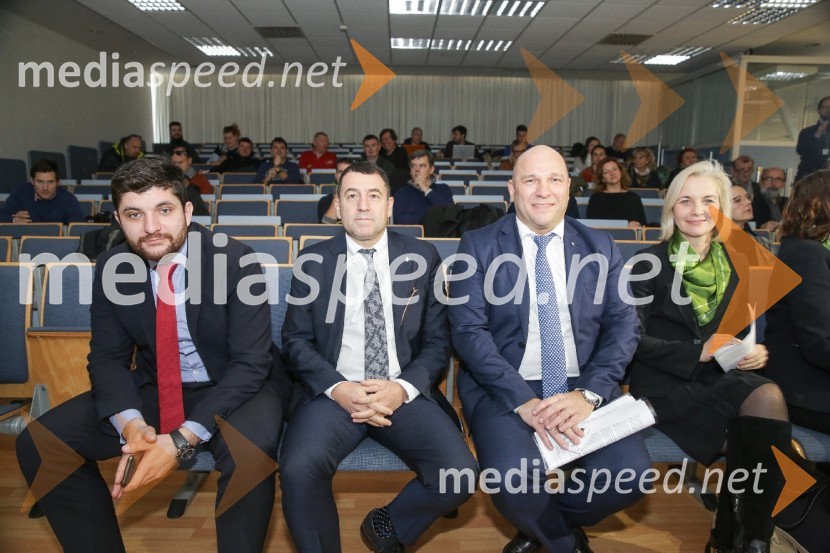 Renault Clio, slovenska predstavitev