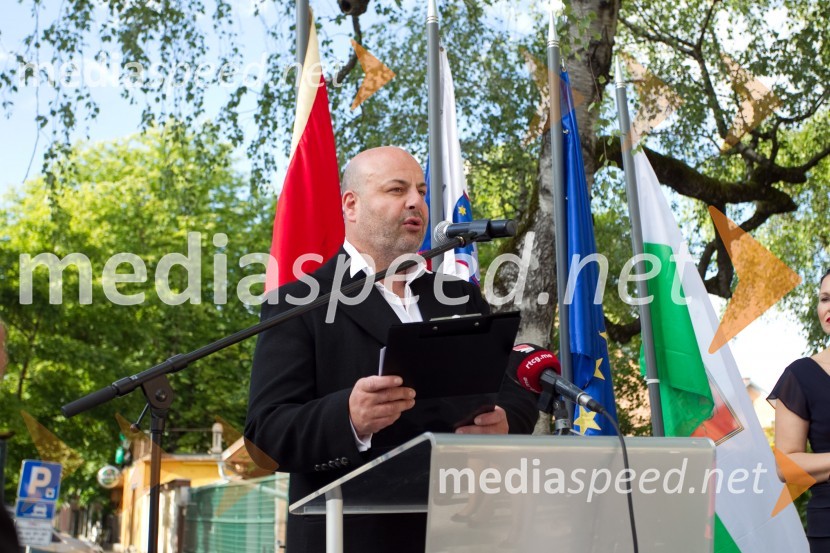 Jernej Šugman, igralec Jernej Šugman, v spomin slovenskemu igralcu