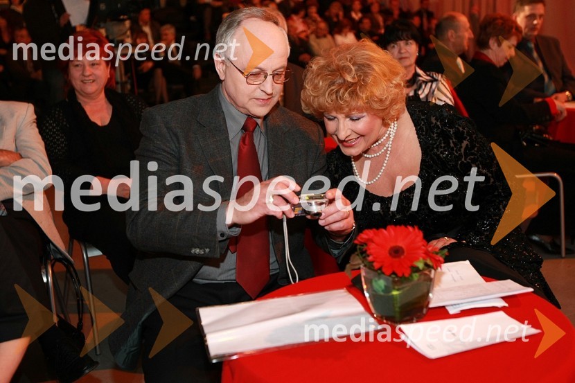 Mirko Polutnik in Jožica Svete, pevkaSlovenska polka in valček 2008