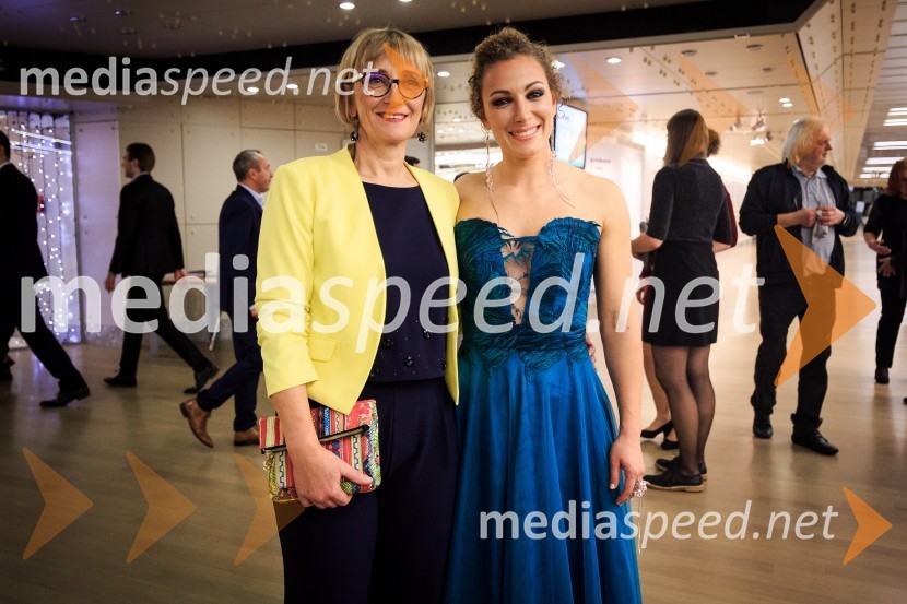  Darja Črnko, športna serviserka in trenerka Ilke Štuhec;  Ilka Štuhec, slovenska alpska smučarkaŠportnik leta 2017