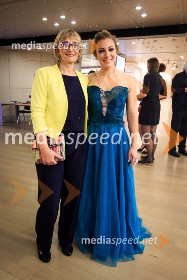  Darja Črnko, športna serviserka in trenerka Ilke Štuhec;  Ilka Štuhec, slovenska alpska smučarkaŠportnik leta 2017