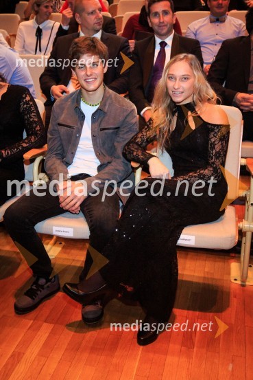  Domen Škofic, slovenski športni plezalec;  Janja Garnbret, slovenska športna plezalkaŠportnik leta 2017