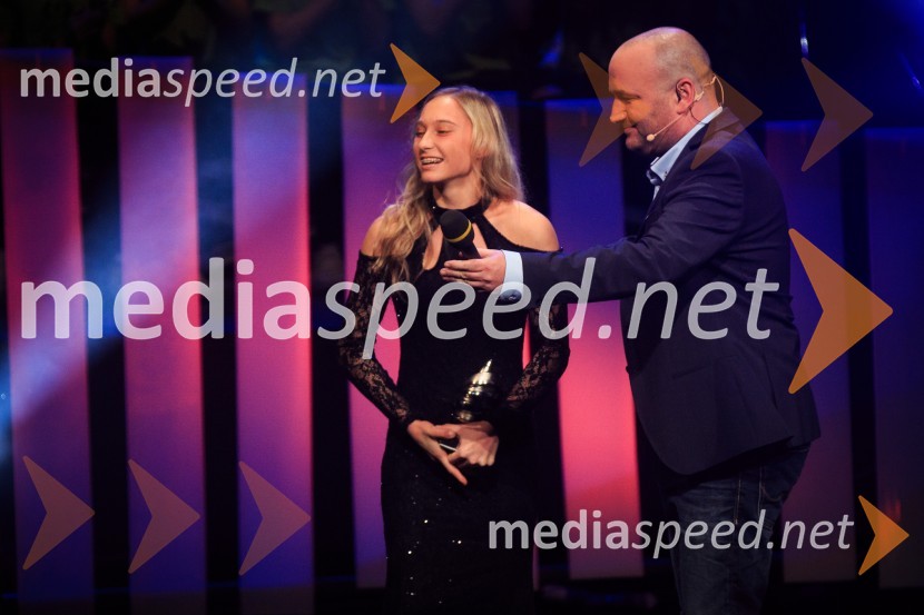  Janja Garnbret, slovenska športna plezalka;  ... Športnik leta 2017