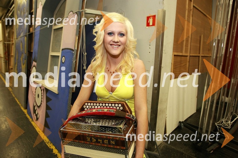 Anita Plazl, ansambel BumSlovenska polka in valček 2008