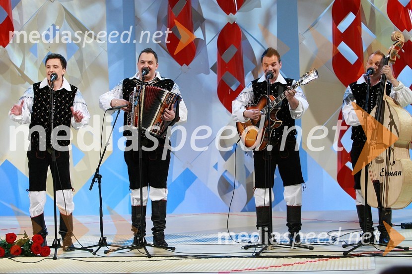 Ansambel Modrijani, dobitniki nagrad za najboljšo skladbo festivala in za naj slovenski valček 2008Slovenska polka in valček 2008