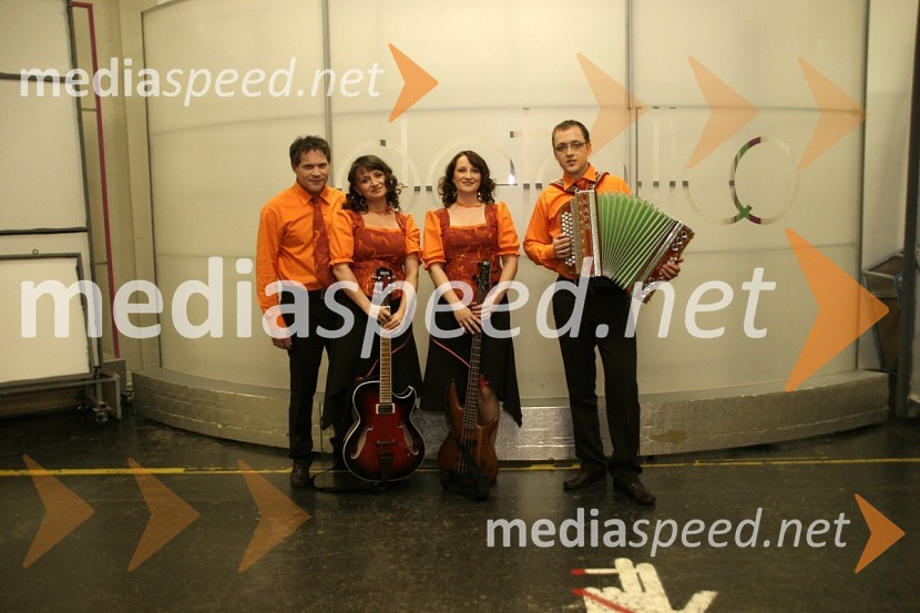 Ansambel Orion: Martin Božič, Bernardka Božič, Tatjana Mešiček in Matej BizjakSlovenska polka in valček 2008