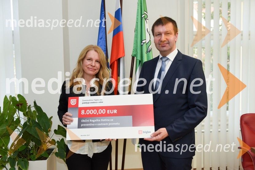  Alenka Novak, direktorica OE Celje Zavarovalnice Triglav; mag. Branko Kidrič, župan, Občina Rogaška SlatinaZ novim pločnikom za varnejši jutri v Občini Rogaška Slatina