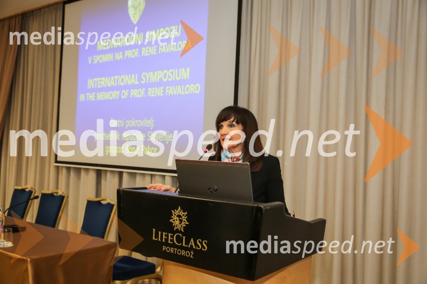 prof.dr. Metka Zorc, predsednica uprave MC MedicorSimpozij srčnih kirurgov 2017