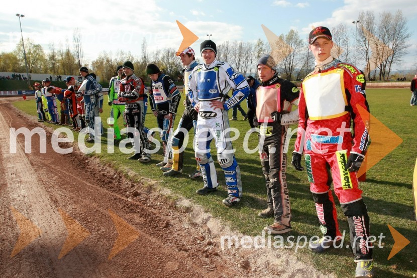Aleksander Čonda (AMD Krško), Manuel Hauzinger (Avstrija), Matej Žagar (AMTK Ljubljana), Renato Cvetko (Hrvaška), Dino Kovačič (Hrvaška) in Jernej Kolenko (AMTK Ljubljana)...SPEEDWAY DP posameznikov 2008 2. dirka, Skupina A