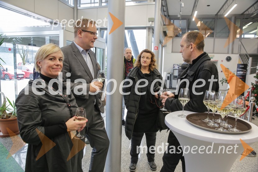 Predpraznični sladki zajtrk AC Mobil