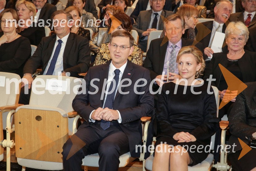 prof. dr. Miro Cerar, predsednik Vlade Republike Slovenije;  Mojca Stropnik, odvetnicaDržavna proslava ob dnevu samostojnosti in enotnosti