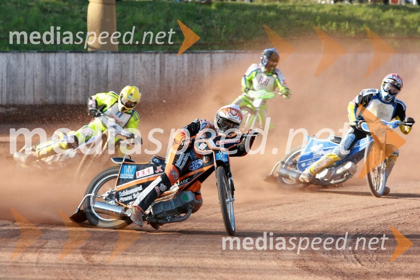 Nikola Martinec (Hrvaška), Manuel Novotny (Avstrija), Maks Gregorič (AMTK Ljubljana) in Renato Cvetko (SK Unia Goričan)SPEEDWAY DP posameznikov 2008 2. dirka, Skupina A
