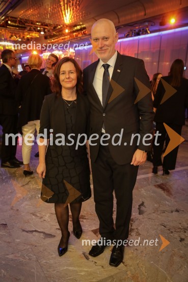  ... ; dr. Milan Brglez, predsednik Državnega zbora Republike SlovenijeDržavna proslava ob dnevu samostojnosti in enotnosti