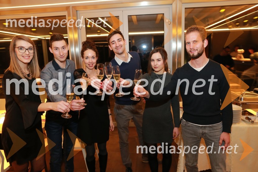  Petra  Letonja, Mediaspeed d.o.o.;  David Osterc;  Andreja Breznik, Mediaspeed;  Tomaž Ogrizek, FotoBox;  Andreja  Barbarič;  Martin Jesih, FotoBox16. rojstni dan agencije Mediaspeed in prednovoletno druženje