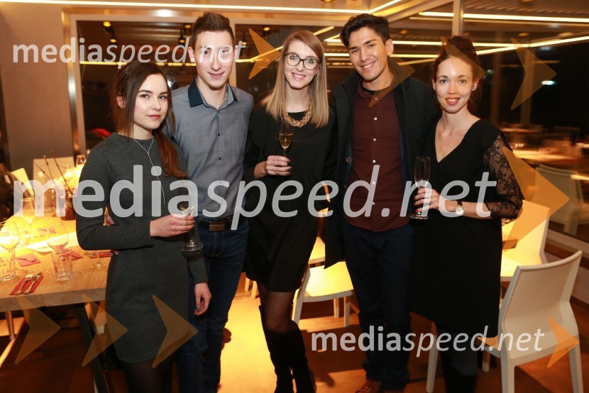  Andreja  Barbarič;  David Osterc;  Petra  Letonja, Mediaspeed d.o.o.;  Max Verderber, fotograf;  Andreja Breznik, Mediaspeed16. rojstni dan agencije Mediaspeed in prednovoletno druženje