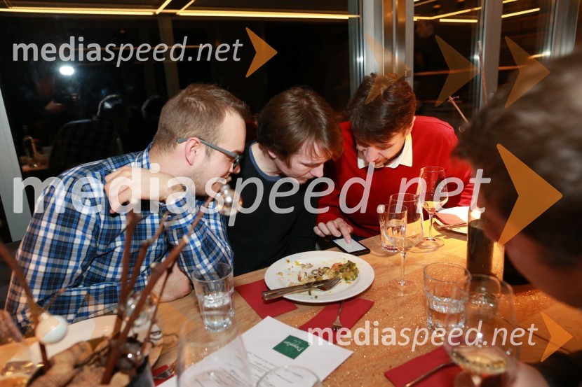  Nejc Zidarič, fotograf;  Jernej Srebrnič, fotograf;  Bojan  Plankar, Simetric16. rojstni dan agencije Mediaspeed in prednovoletno druženje