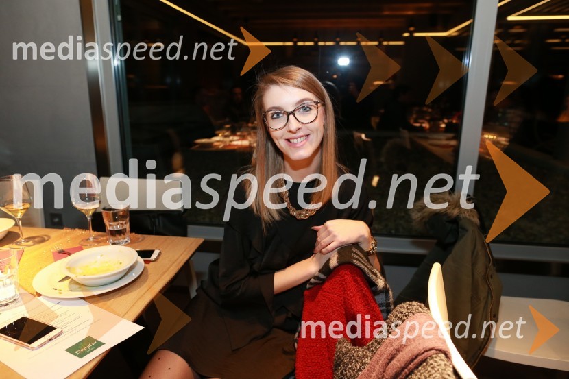  Petra  Letonja, Mediaspeed d.o.o.16. rojstni dan agencije Mediaspeed in prednovoletno druženje