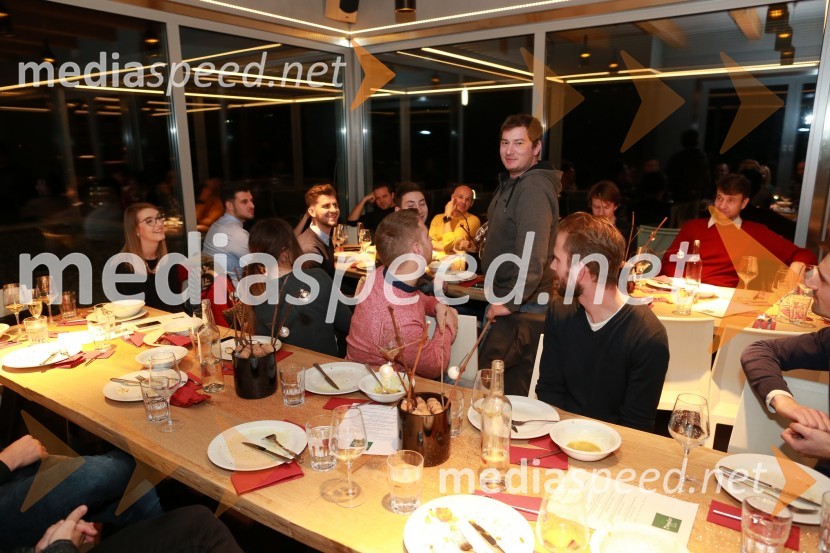  Marko Vanovšek, fotograf16. rojstni dan agencije Mediaspeed in prednovoletno druženje