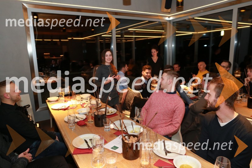  Andreja  Barbarič;  Vid Rotar, fotograf16. rojstni dan agencije Mediaspeed in prednovoletno druženje