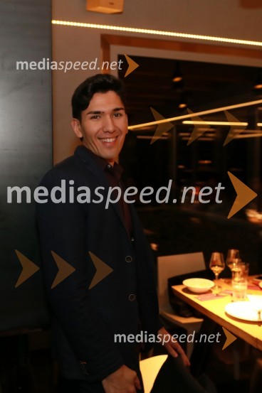  Max Verderber, fotograf16. rojstni dan agencije Mediaspeed in prednovoletno druženje