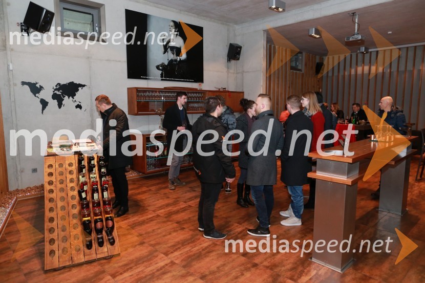 Mediaspeed 16. rojstni dan in prednovoletno druženje16. rojstni dan agencije Mediaspeed in prednovoletno druženje