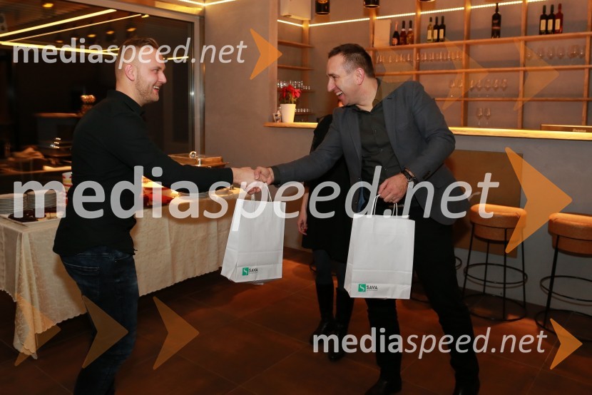  Anže Krže, fotograf;  Borut  Cvetko, kreativni direktor, Mediaspeed16. rojstni dan agencije Mediaspeed in prednovoletno druženje