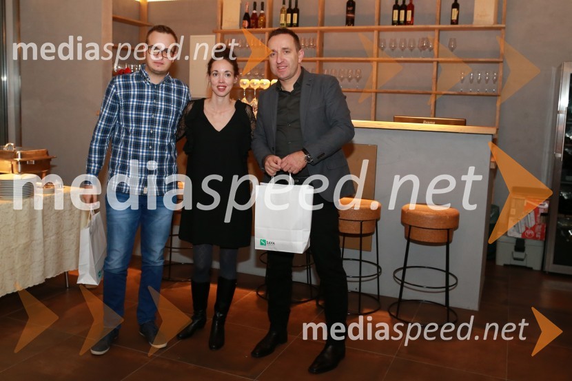  Nejc Zidarič, fotograf;  Andreja Breznik, Mediaspeed;  Borut  Cvetko, kreativni direktor, Mediaspeed16. rojstni dan agencije Mediaspeed in prednovoletno druženje