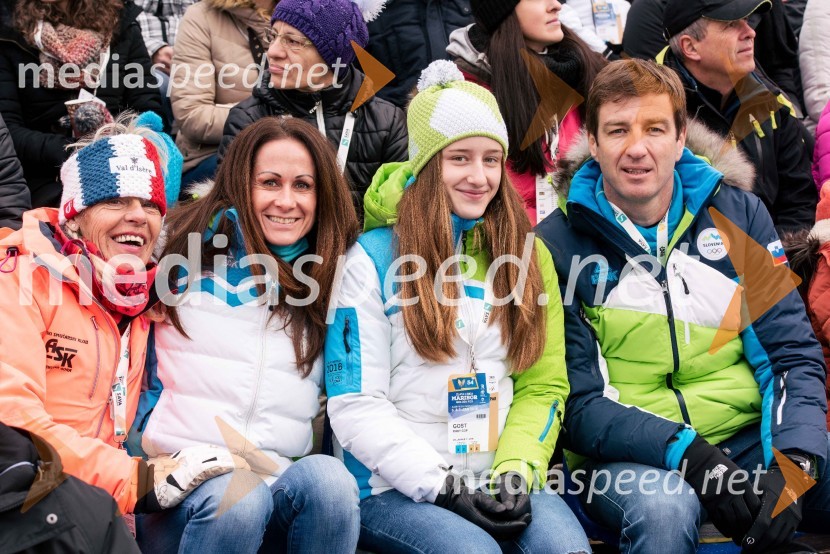  ... ;  Petra Čop;  Ruby Čop;  Iztok Čop, nekdanji veslač, podpredsednik Olimpijskega komiteja Slovenije54. Zlata lisica, slalom
