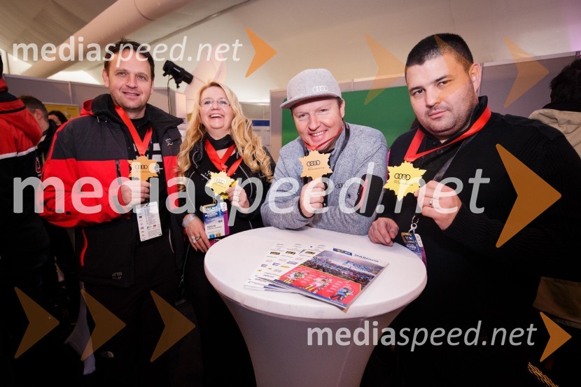 Franci Bolta, direktor znamke Audi pri podjetju Porsche Slovenija d.o.o.;  Ljudmila Bogataj, marketing Audi, Porsche Slovenija;  Samo Pagon, vodja marketinga znamke Audi pri podjetju Porsche Slovenija d.o.o.;  Gorazd Majdič, vodja prodaje znamke Audi, Porsche Slovenija d.o.o.54. Zlata lisica, nedelja, VIP druženje