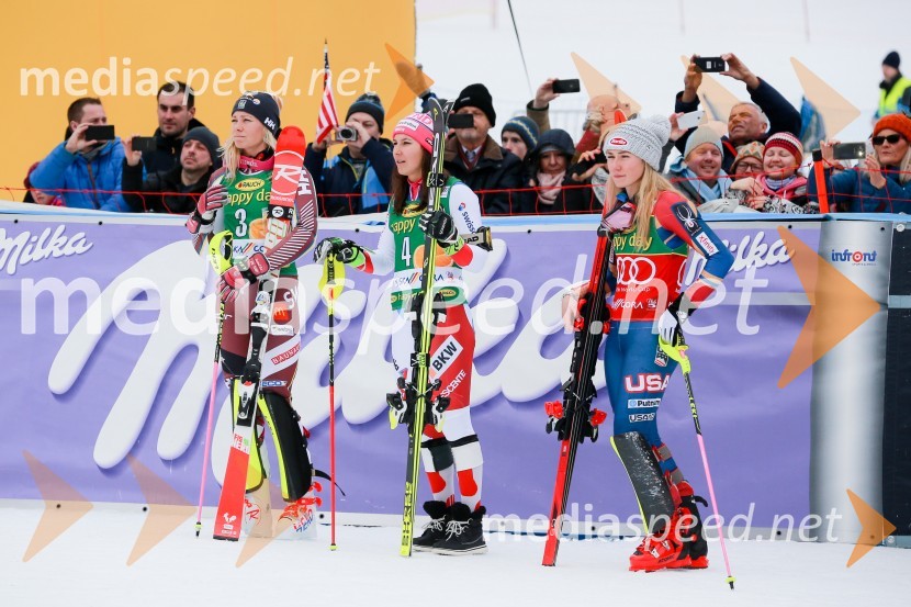  Frida Hansdotter, smučarka (Švedska);  Wendy Holdener, smučarka (Švica);  Mikaela Shiffrin, smučarka (ZDA)54. Zlata lisica, slalom