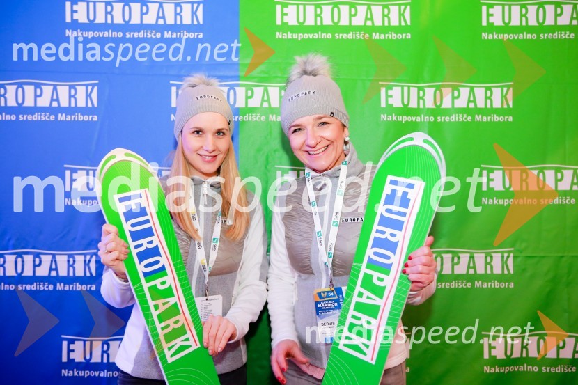  Vanja Bele, asistenka za marketing Europarka;  Petra Romih, vodja marketinga Europarka54. Zlata lisica, slalom