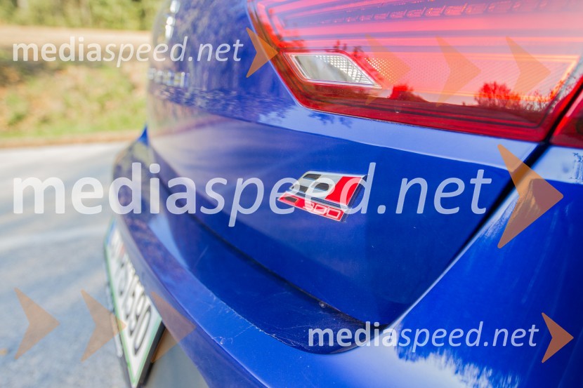 Seat Leon ST Cupra 2.0 TSI DSG 4Drive, v logotipu je vpisan 