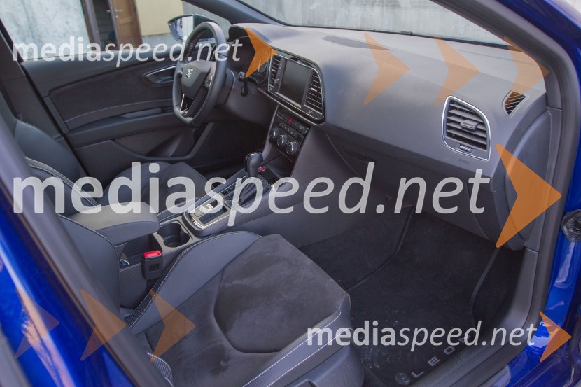 Seat Leon ST Cupra 2.0 TSI DSG 4Drive, notranjostSeat Leon ST Cupra 2.0 TSI DSG 4Drive, mediaspeed test