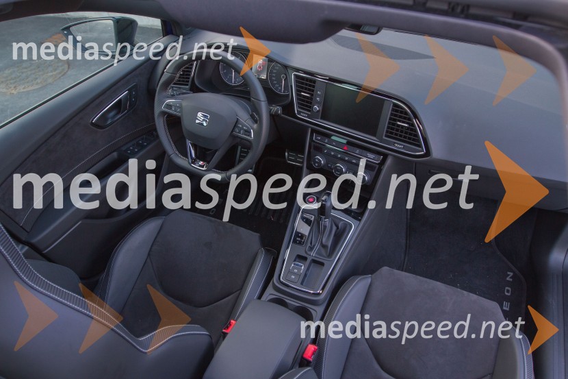 Seat Leon ST Cupra 2.0 TSI DSG 4Drive, notranjostSeat Leon ST Cupra 2.0 TSI DSG 4Drive, mediaspeed test
