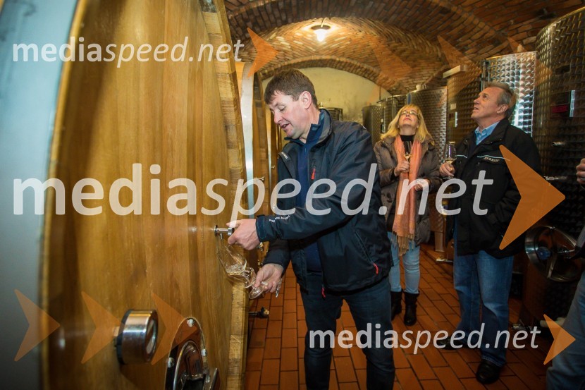  Igor Leber, vinar, Vino LeberObisk nagrajencev Slovenskih novic pri PUBEC vinarjih Leber, Hafner in Cvitanič