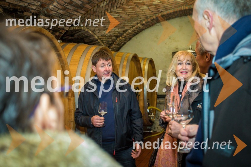  Igor Leber, vinar, Vino Leber;  Emilija GrilcObisk nagrajencev Slovenskih novic pri PUBEC vinarjih Leber, Hafner in Cvitanič