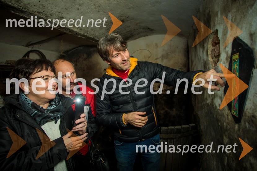  Sonja Erlač;  Stanko Erlač;  Robert Hafner, Vinogradništvo HafnerObisk nagrajencev Slovenskih novic pri PUBEC vinarjih Leber, Hafner in Cvitanič