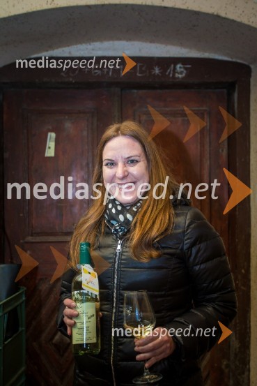  Karmen SemlerObisk nagrajencev Slovenskih novic pri PUBEC vinarjih Leber, Hafner in Cvitanič