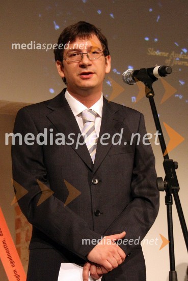 Gregor Repovš, predsednik Društva novinarjev SlovenijePodelitev novinarskih nagrad Društva novinarjev Slovenije