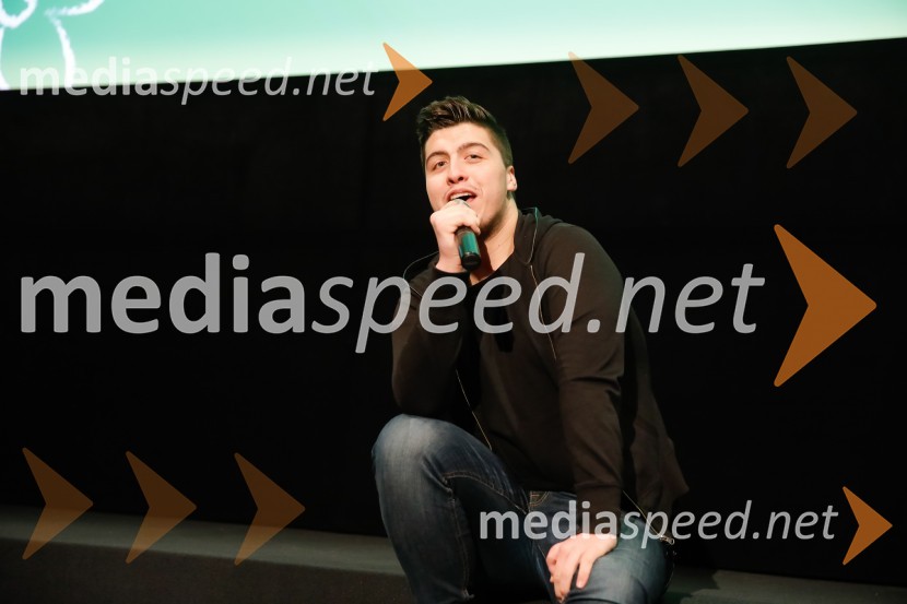 Luka Sešek, pevecMladi upi 2017