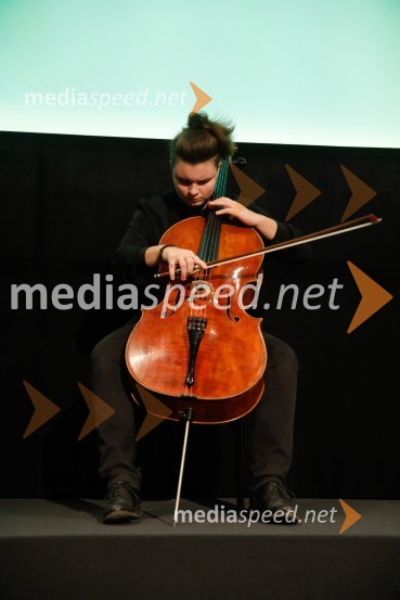  Sara Čano, violončelistkaMladi upi 2017