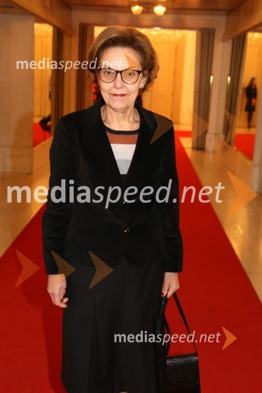  Majda Potrata, nekdanja državnozborska poslankaSamomorilec, premiera predstave