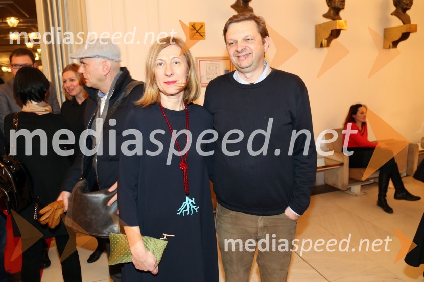 Andreja Japelj, pomočnica direktorja SNG Maribor za tehnične zadeve;  Marko Japelj, scenografSamomorilec, premiera predstave