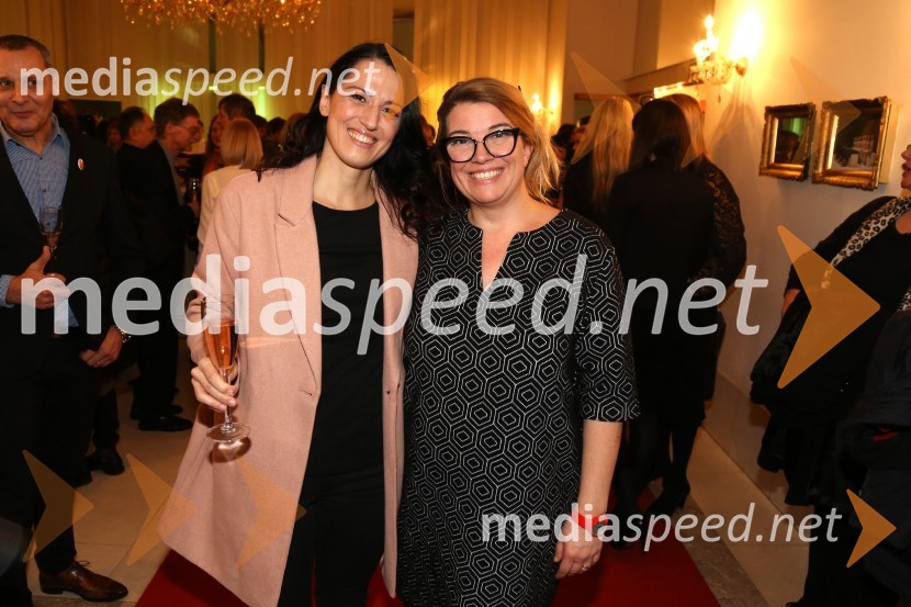  Eva Kraš, igralka; mag. Ivana Djilas, režiserkaSamomorilec, premiera predstave